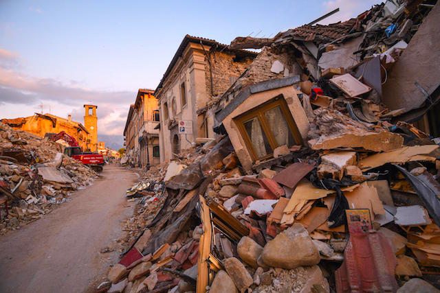 Sospensione versamento contributi previdenziali sisma agosto 2016