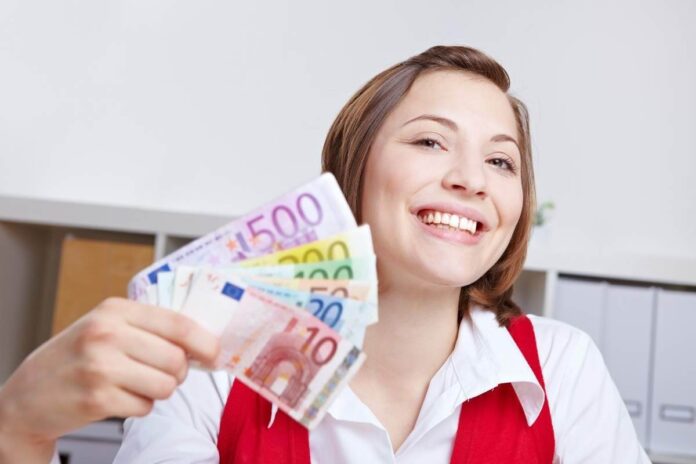 400 euro per famiglie con ISEE da 20.000 euro