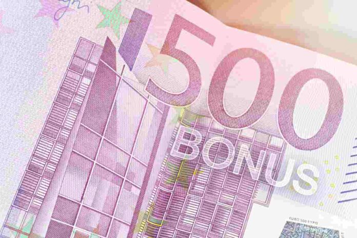 Famiglie con ISEE fino a 35 mila euro: 500 euro subito