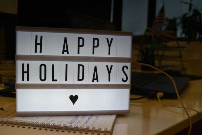 Chi decide davvero quando puoi andare in ferie? Il ruolo (spesso ignorato) del contratto collettivo