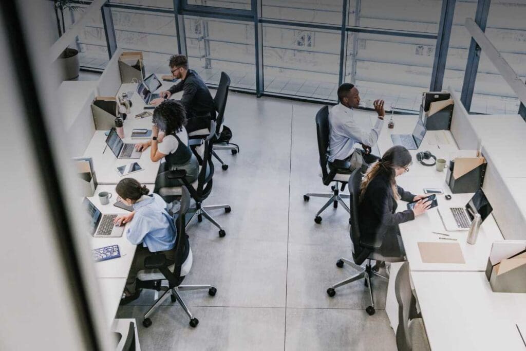 Controllare o fidarsi? ecco come le piccole imprese possono trovare il giusto equilibrio con i dipendenti
