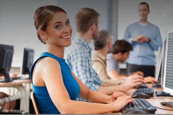 Formazione continua per il lavoro notturno: competenze, sicurezza e benessere da non trascurare