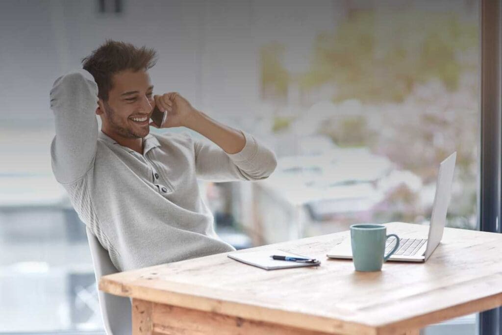 Lavoro dipendente e freelancing: puoi davvero farli insieme senza problemi?