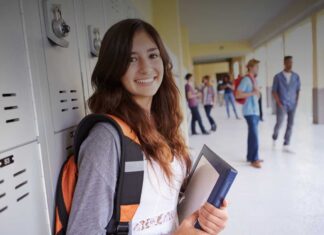 Scuola e formazione nell'era post-digitale: come preparare le menti del futuro