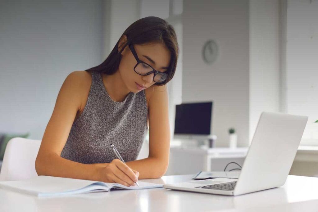 Reintegrazione sul lavoro: come prepararsi davvero al rientro dopo un licenziamento