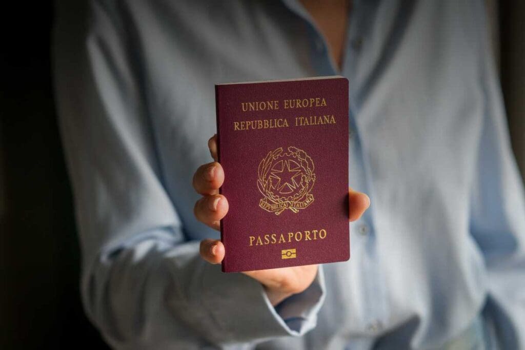 Diventare cittadini italiani oggi: cosa cambia e perché è così importante