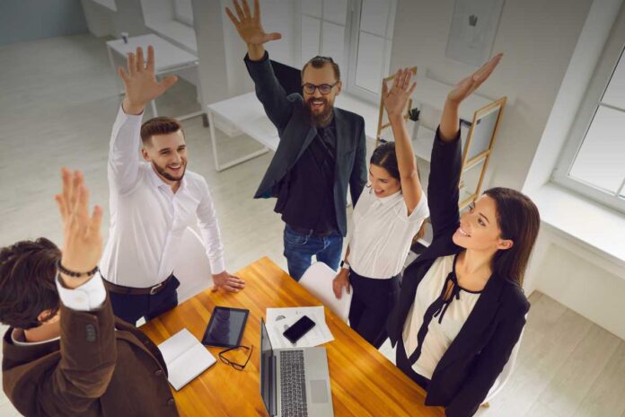 I contratti di espansione aumentano la produttività? Come influiscono su innovazione e performance aziendale