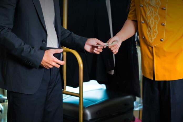 Le mance sono davvero un giusto compenso? Cosa sapere su diritti, abusi e aspettative nel lavoro di servizio