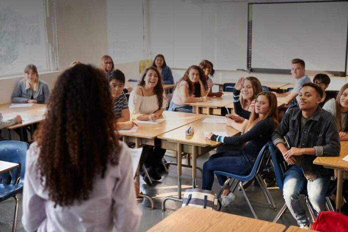 Posso lavorare se la scuola è chiusa? Diritti e tutele per educatori e collaboratori nei periodi di sospensione