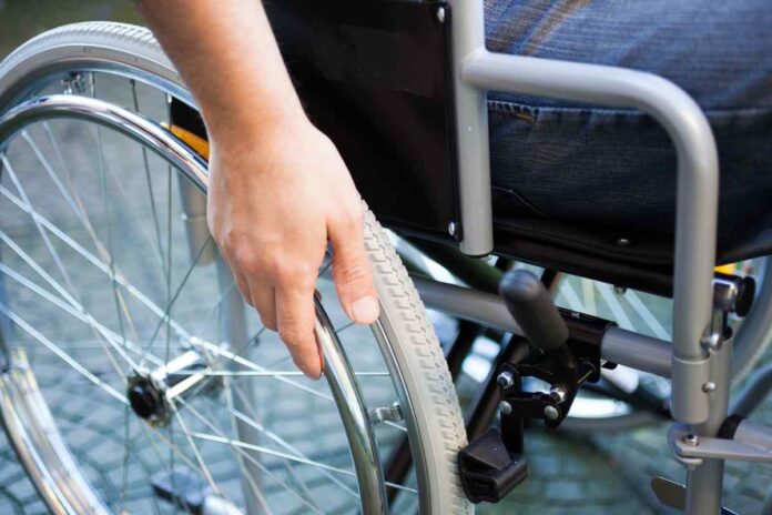 sedia a rotelle ragazzo 104 ne hai diritto anche in questo caso