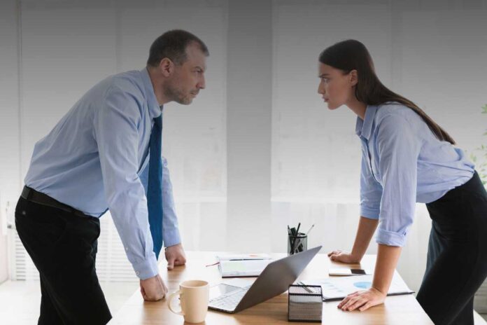 Chi non risolve i conflitti tra colleghi: cosa può succedere all’azienda dal punto di vista legale?