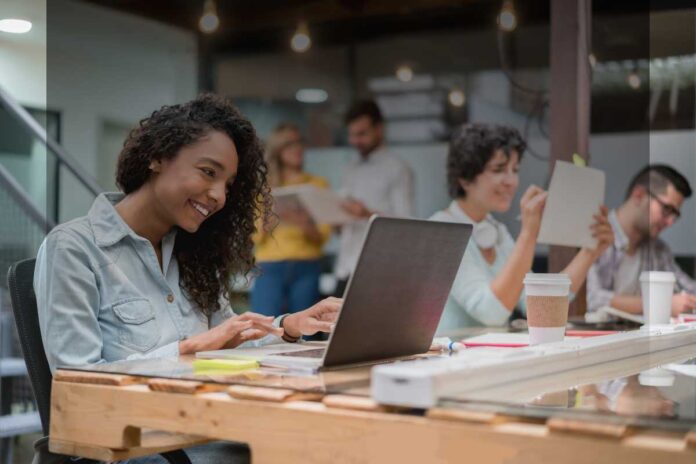 coworking Lavorare in coworking: quali assicurazioni sono obbligatorie (e chi deve pagarle)