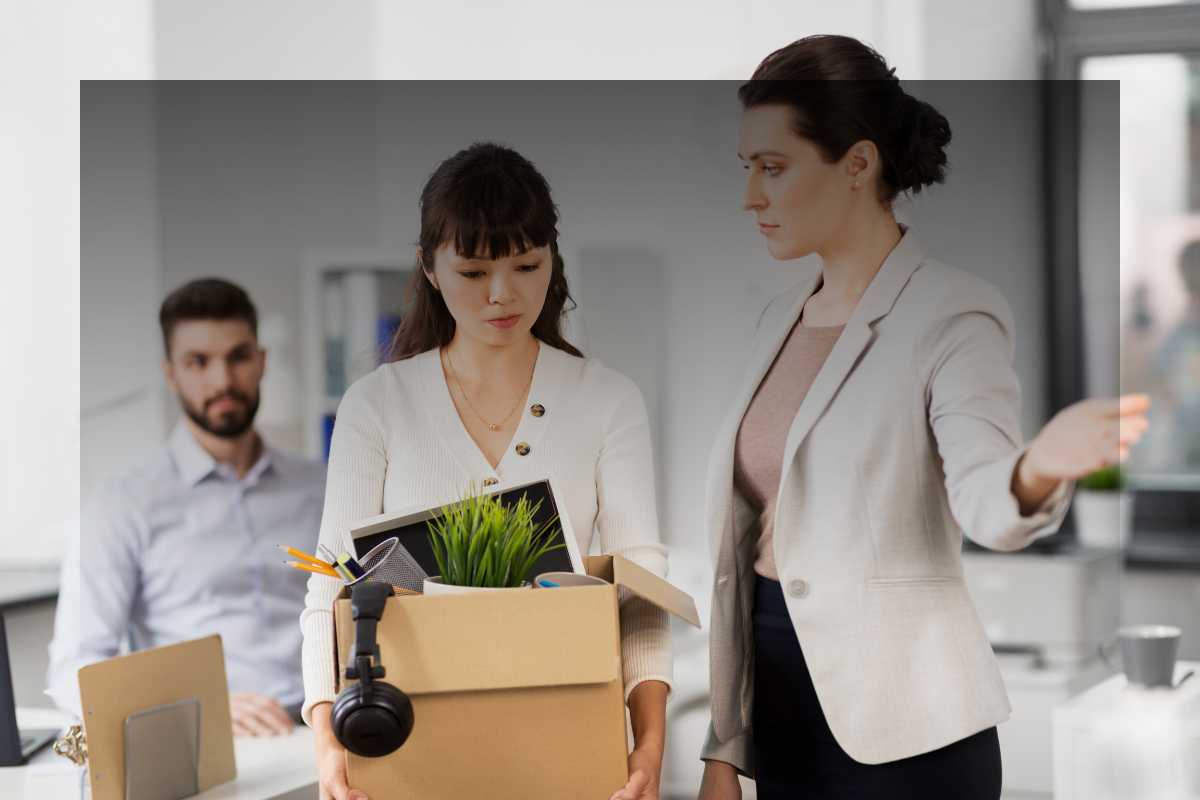 Preavviso Cosa fare in caso di licenziamento senza preavviso? Procedure legali, diritti del lavoratore e rimedi possibili