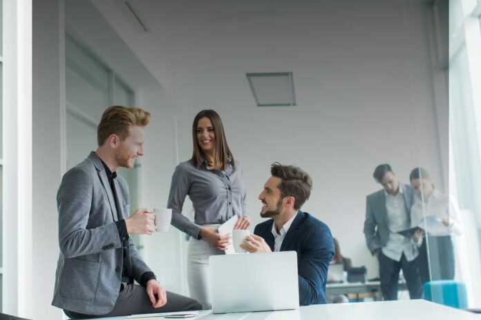 Come i valori aziendali influenzano la fidelizzazione dei dipendenti