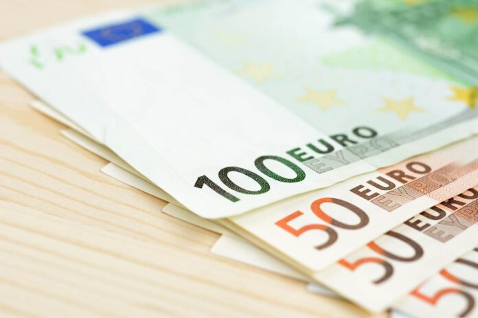 Se hai figli dai 3 ai 14 anni ti spettano 400 euro dall'INPS