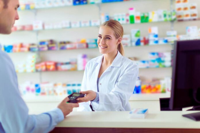 farmacia Usa il codice fiscale in farmacia: puoi risparmiare tanti soldi