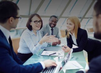 Il diritto del lavoro: tra norme giuridiche e realtà quotidiana Il diritto del lavoro: tra norme giuridiche e realtà quotidiana