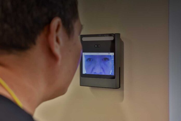 Controlli biometrici in azienda: quando sono leciti e quando violano la privacy