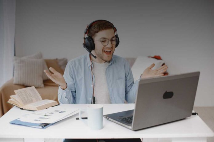 Lavoratori digitali e gaming: chi garantisce i diritti nei mondi virtuali?