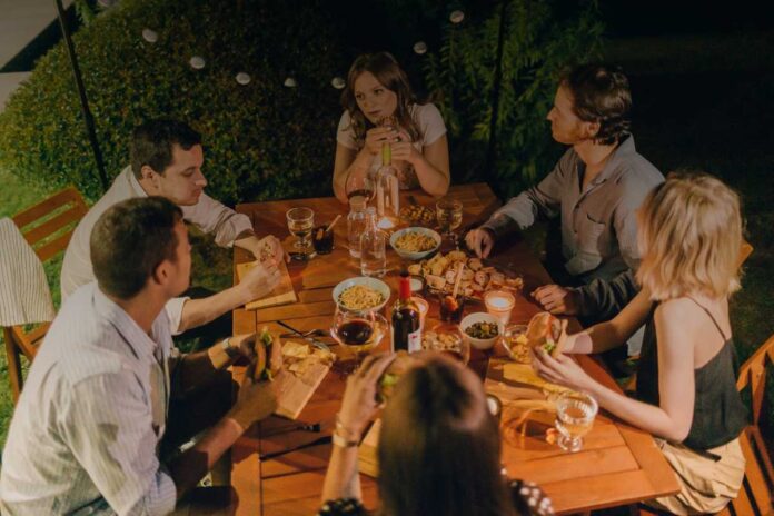 Lavoro notturno e vita sociale: quali sono gli effetti reali e come ritrovare l’equilibrio