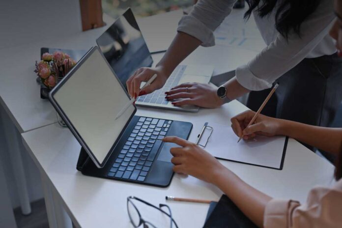 Banche ore digitali, i veri vantaggi e gli svantaggi per i lavoratori