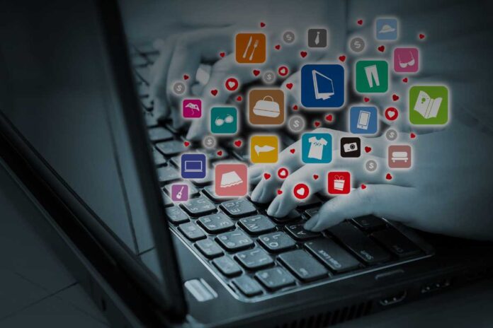 Conflitto tra vita privata e lavoro sui social network: come gestirlo