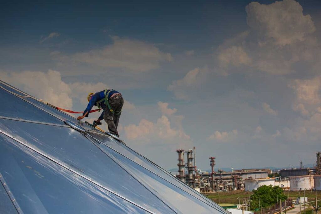 Integrazione tra assicurazioni sul lavoro e indennità di rischio: cosa sapere