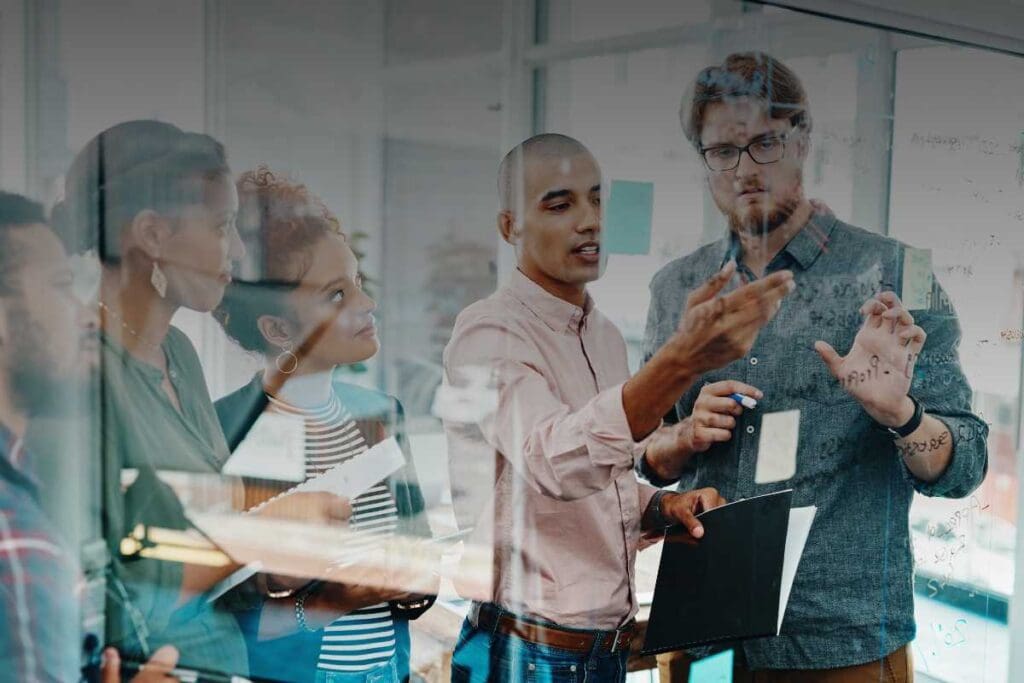 Lavorare nel non profit: quali contratti si usano e cosa cambia rispetto alle aziende