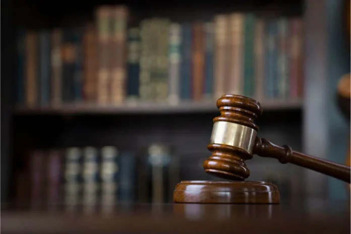 Non pubblicare mai queste foto sui social: è un reato