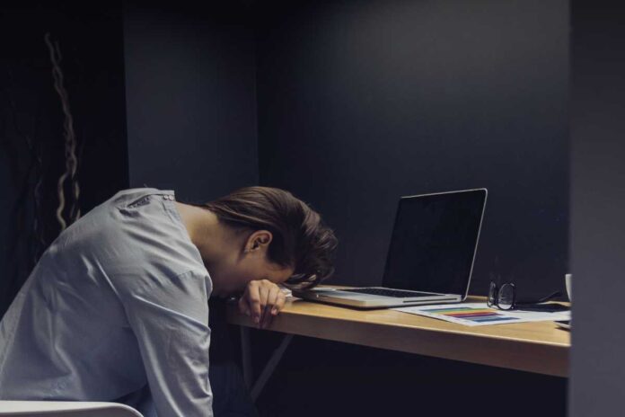 Moda e spettacolo Moda e spettacolo: storie vere di abusi e sfruttamento nel lavoro