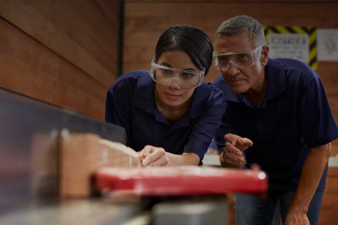 Patto di prova o tirocinio? Differenze pratiche da conoscere prima di firmare