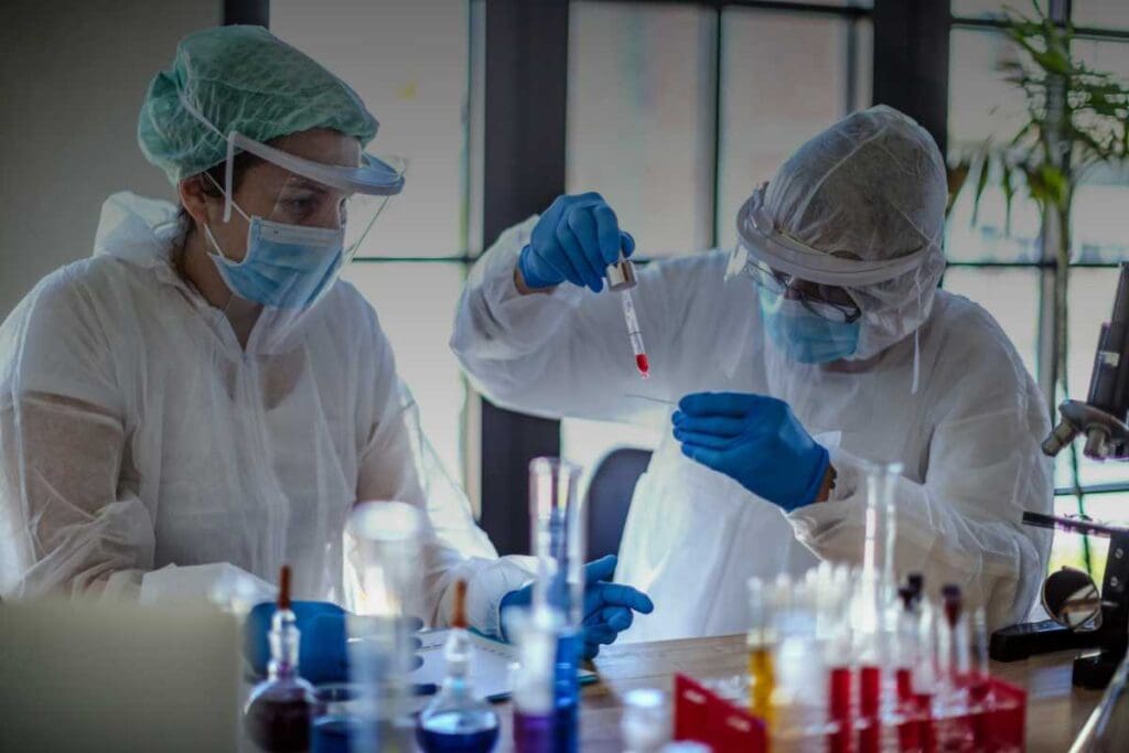 Sanità e indennità di rischio: cosa spetta a medici, infermieri e operatori