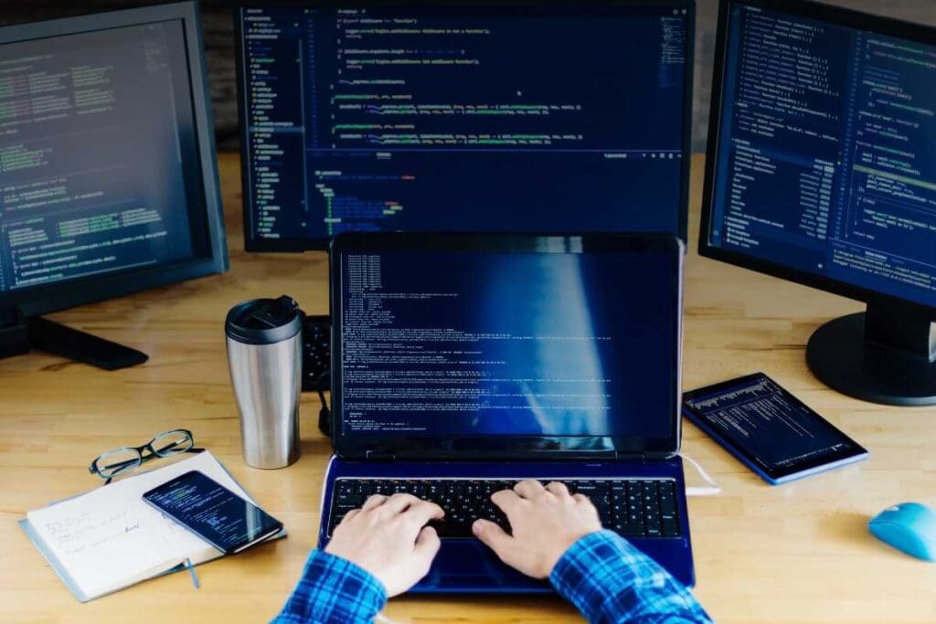 Software di monitoraggio e pandemia: come l’emergenza Covid ha trasformato la sorveglianza aziendale