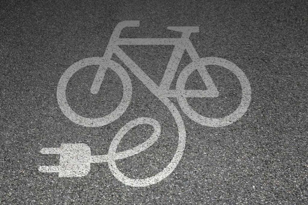 Tecnologie innovative e mobilità sostenibile: quali strumenti stanno aiutando davvero le aziende?