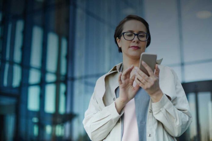 Uso personale della email aziendale: quando è consentito e cosa dice la legge