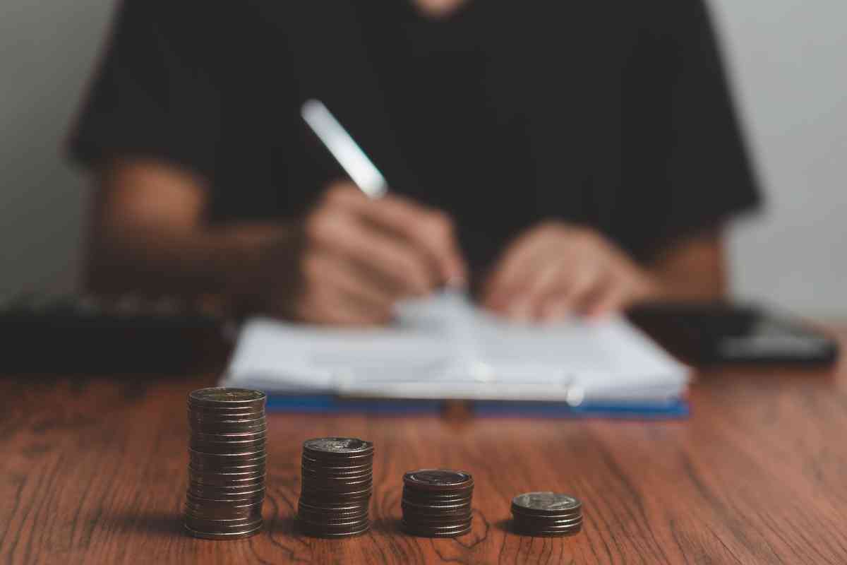 aiuto economico- Soldi gratis dall’INPS: quasi 100 euro ogni due mesi, tutti i dettagli