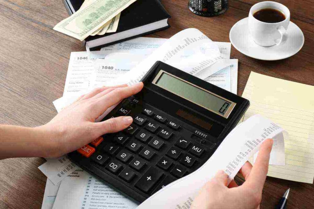 Soldi gratis dall’INPS: quasi 100 euro ogni due mesi