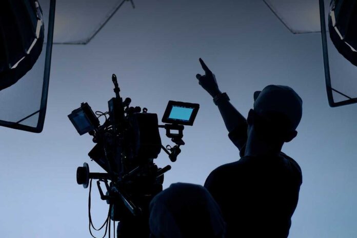 Contratti e diritti: il lavoro dietro le quinte del cinema