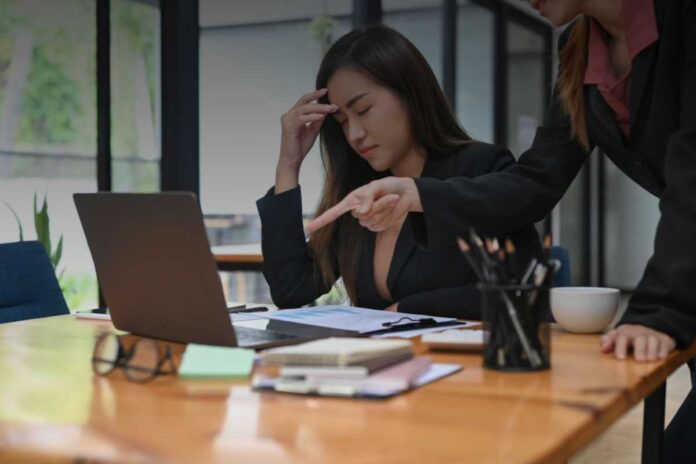 Dal rimprovero al licenziamento: cosa cambia davvero tra le sanzioni disciplinari