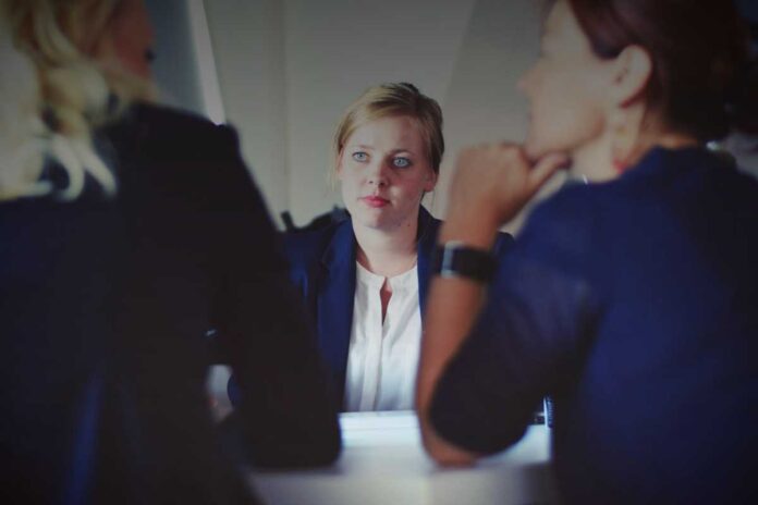 Diritti dei dirigenti nei procedimenti disciplinari: normative, tutele e doveri