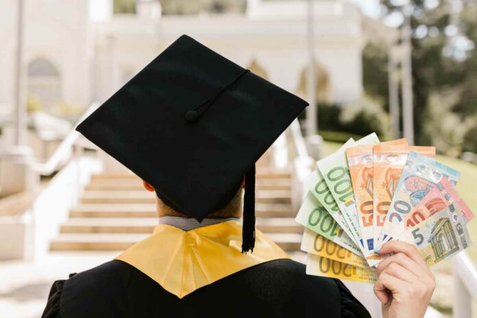Riscatto laurea: quanto conviene davvero