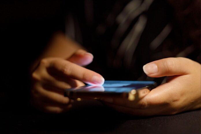 Smartphone, pc e servizi cloud: arriva la tassa