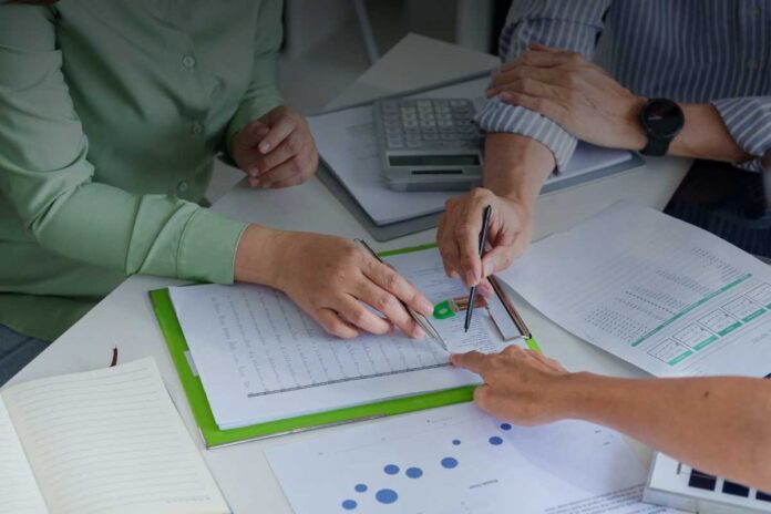 Preparazione aziendale ai nuovi obblighi normativi: affrontare il cambiamento in modo sostenibile