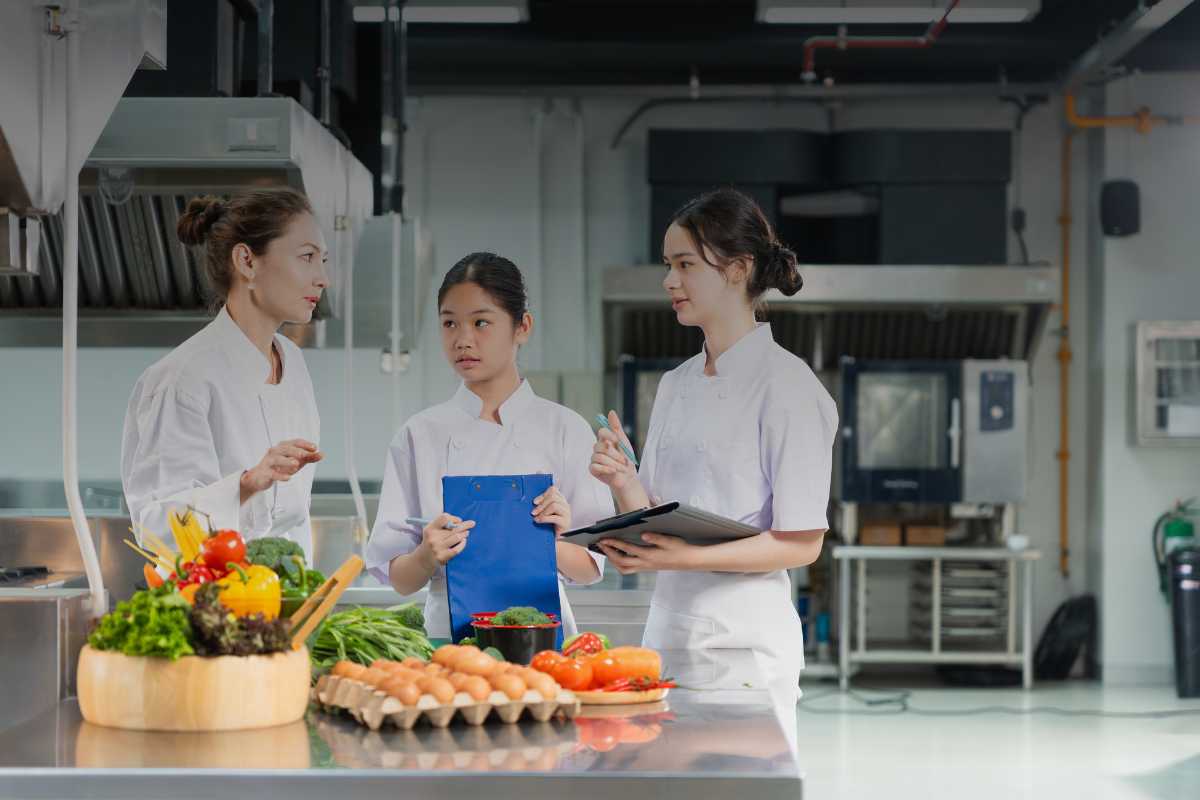 Riqualificazione professionale Transizione professionale: le sfide del cambiamento nel mondo del lavoro