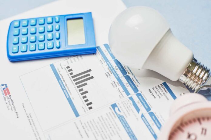 Bollette: come risparmiare su luce e gas
