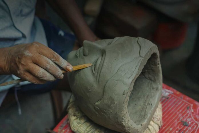 Lavoro manuale Il futuro del lavoro “umano”: manualità, etica e relazioni nell’epoca post-digitale