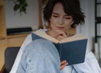 Il romanzo di formazione: caratteristiche e evoluzione nel tempo Il romanzo di formazione: caratteristiche e evoluzione nel tempo