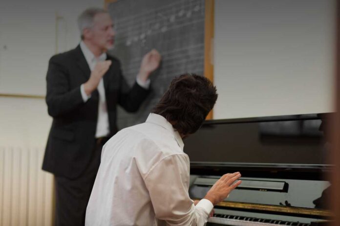 Lavoro e musica Insegnamento e formazione musicale: come cambiano insegnamento e formazione nell’era moderna