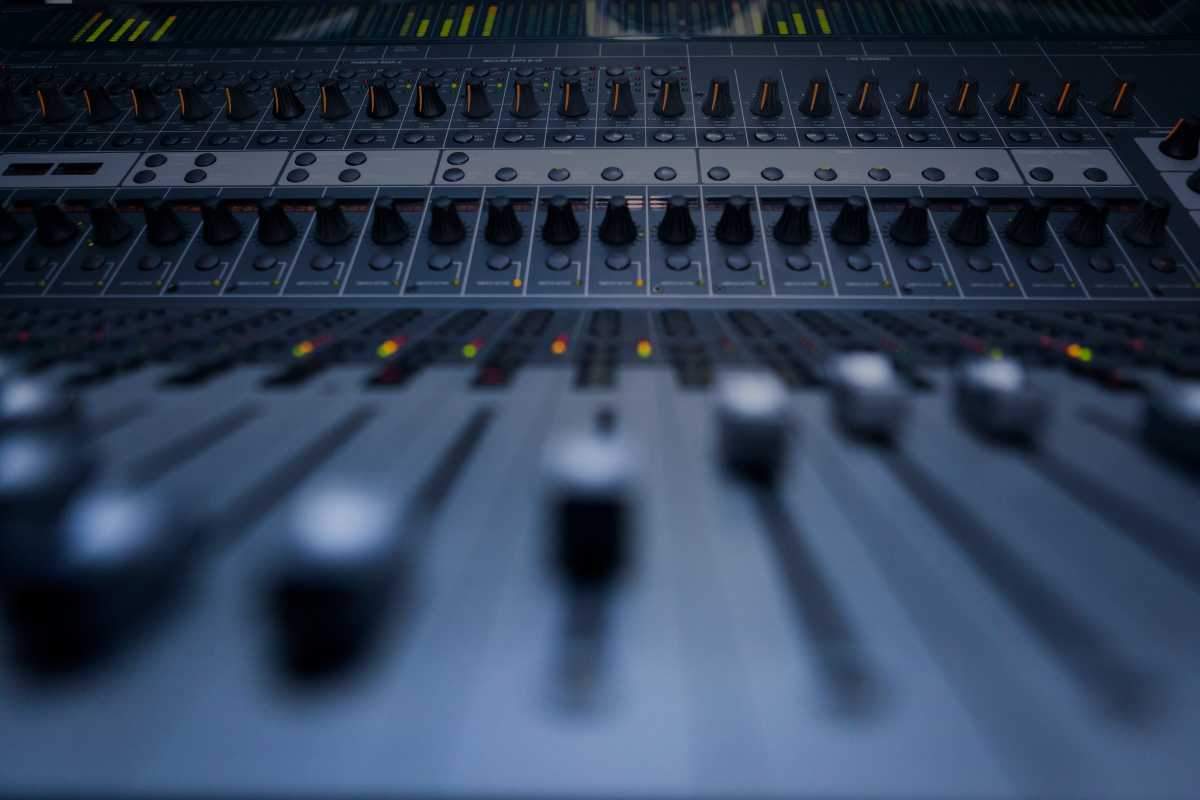 Lavoro e musica La digitalizzazione e il suo impatto sull'industria musicale: tra innovazione e nuove sfide