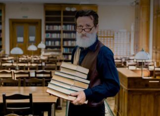 Ombra e luce: il racconto delle professioni invisibili Ombra e luce: il racconto delle professioni invisibili